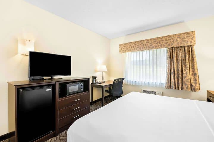 Room 12 of 31